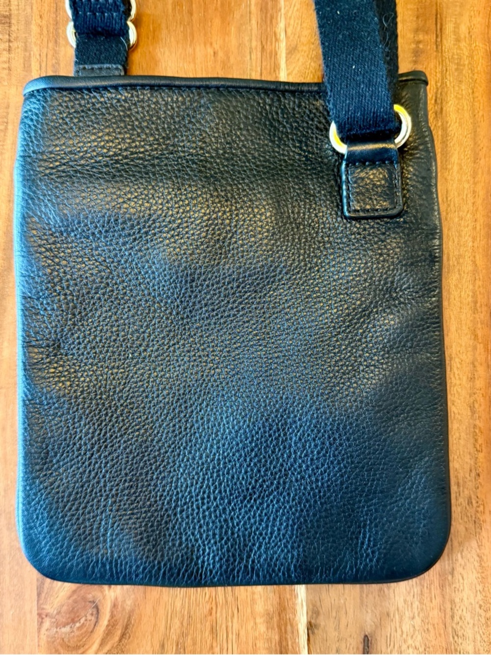 Michael Kors Vintage EST 1981 Black Pebbled Leather Crossbody Gold Hardware - Picture 5 of 11